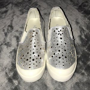 Girls UGG slip on shoes